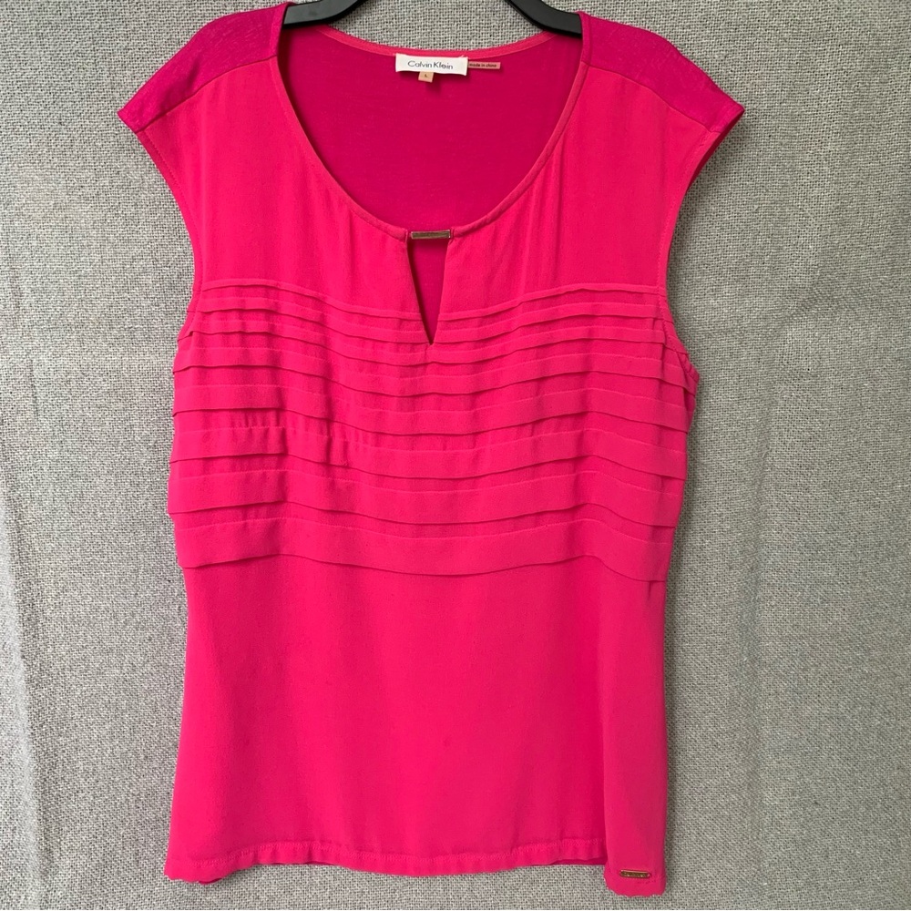 NWOT Calvin Klein Business Casual Blouse with Gold Tone Details